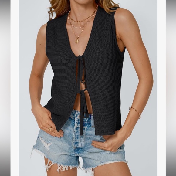 LILLUSORY Tie Front Top - Picture 4 of 8